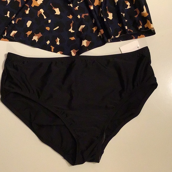 Intl Details Tankini Bathing Suit - Picture 5 of 10